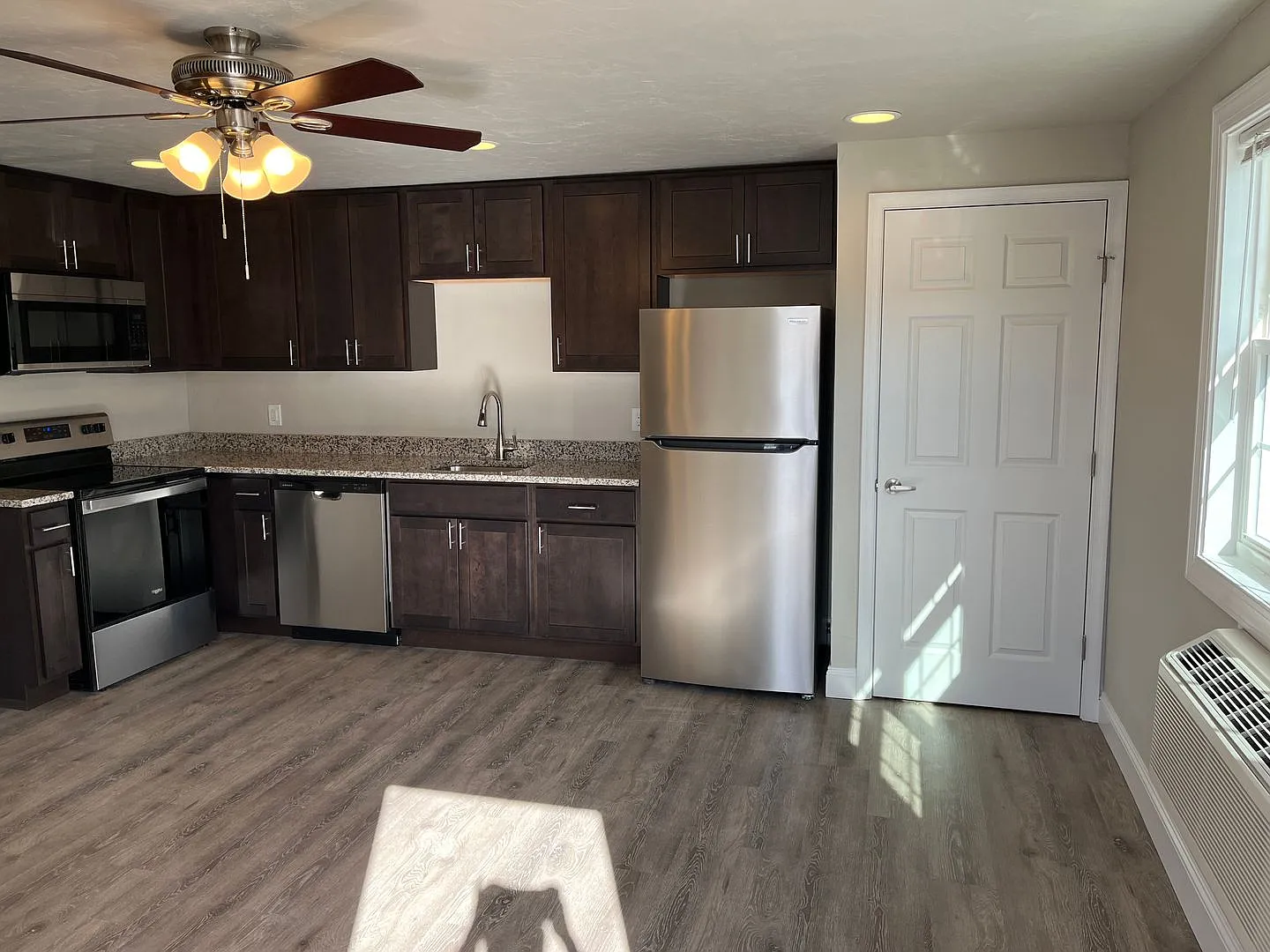 Salem Run Apartments - Phase 1 — Photo 4