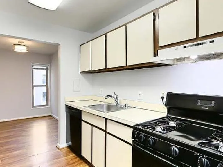 5205 Duke St #201 — Photo 18