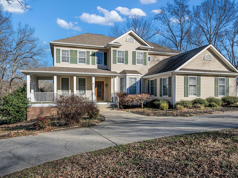 1st image of 454 Beechwood Cir