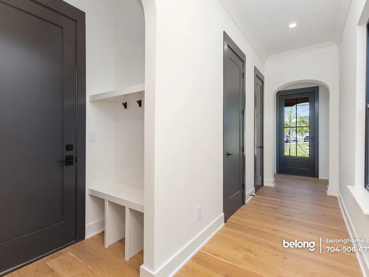 4 bed, 3.5 bath, 2636 sqft, $3,595 — Photo 2