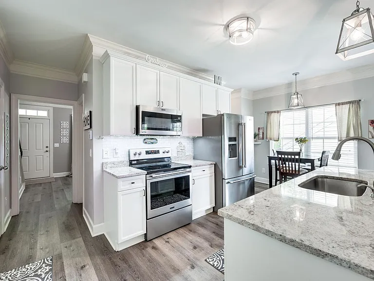 8335 Saint Danasus Dr — Photo 13