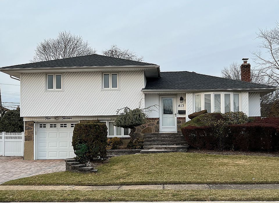 1st image of 413 N Queens Ave