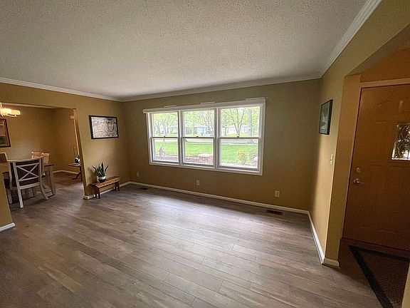 4th image of 4629 Summerset Dr