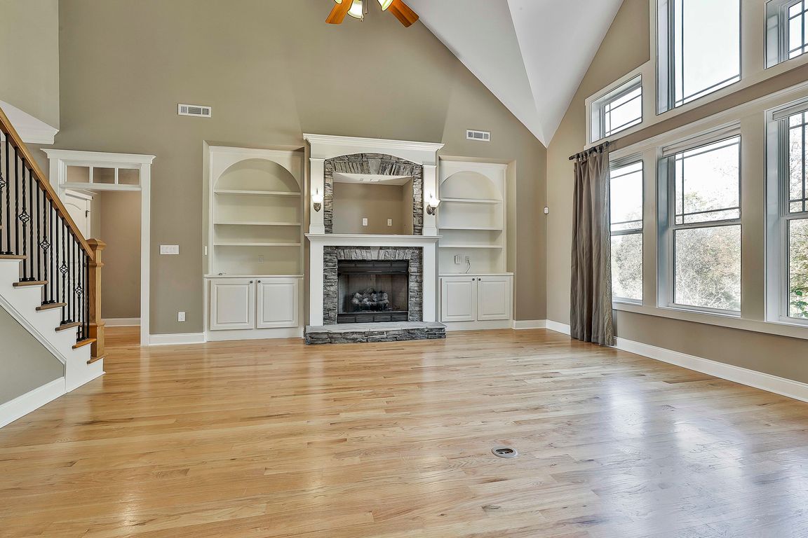 next background image