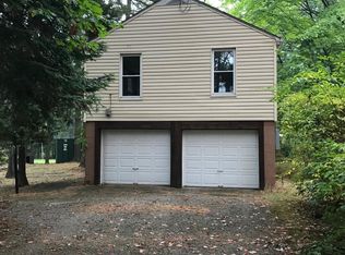 1541 Woods Rd, Akron, OH 44306