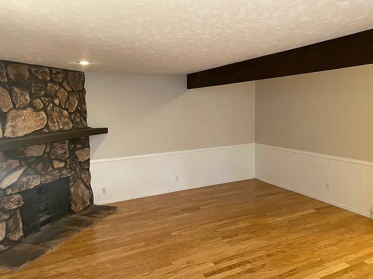 814 Gayle St — Photo 11