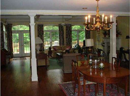 4th image of 11 Fairhills Dr