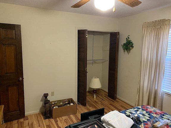 5th image of 107 Rosewood Dr