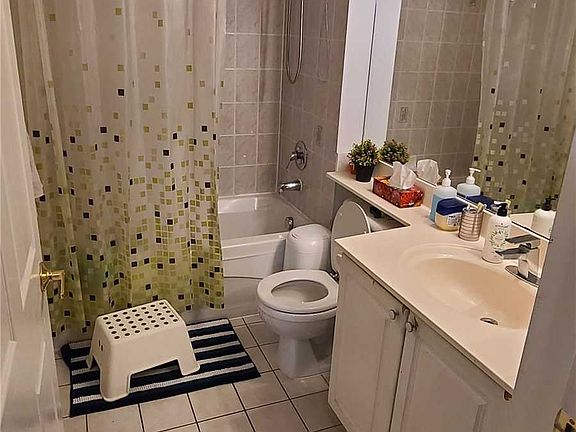 5th image of 25 Kingsbridge Garden Cir #2119