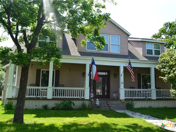 3202 N Travis Ave, Cameron, TX 76520