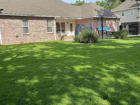 3rd image of 433 Jordan Dr
