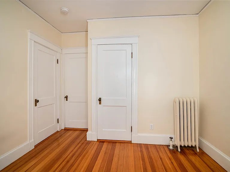 120 Clay St #1 — Photo 11