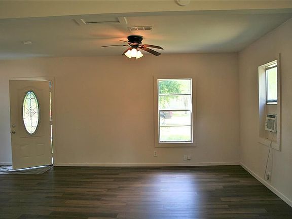5th image of 3477 River Crest Ln