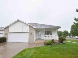 3458 28th Ave S, Grand Forks, ND 58201