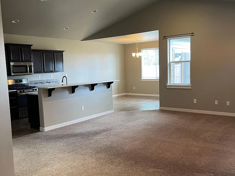 12465 W Irving St — Photo 2