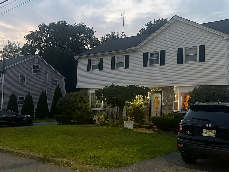 11-15 Marie Ln — Photo 2
