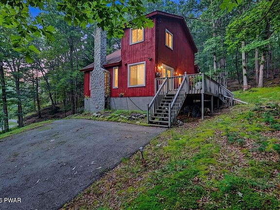 2nd image of 214 Manchester Dr