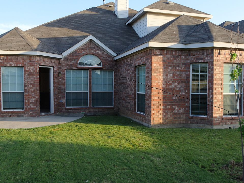 1st image of 5408 Meadow Valley Dr