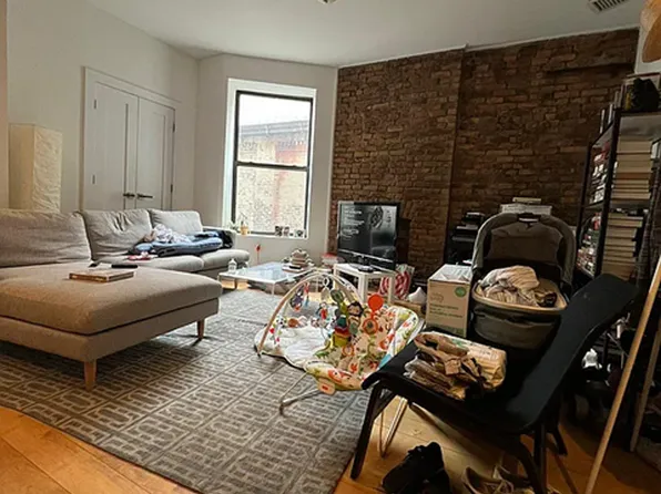 509 Dean Street image 4 of 13