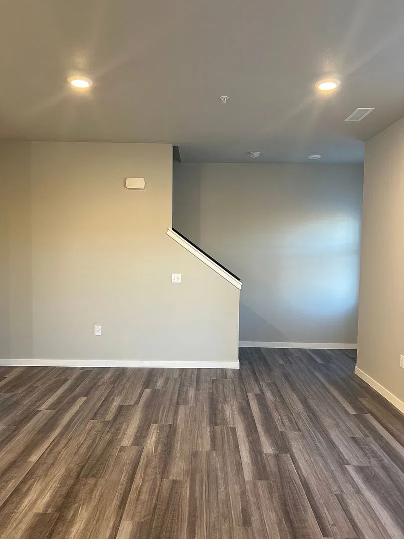 Buffalo Ridge Townhomes — Photo 4