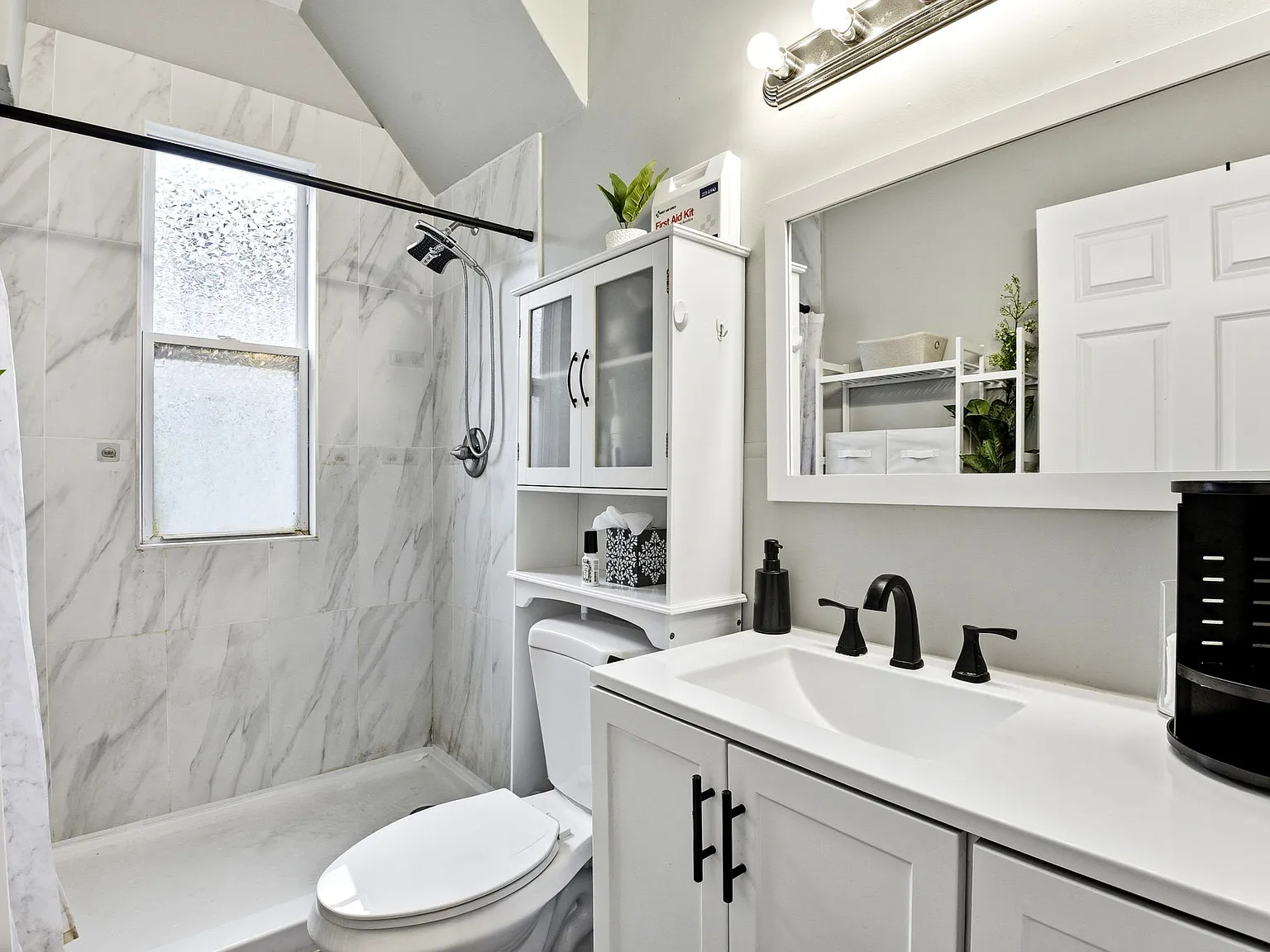 3 bed, $2,500 — Photo 4