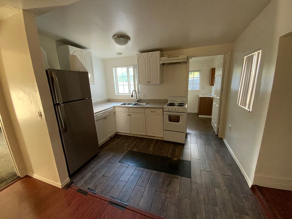 1st image of 1754-56 Greenfield Ct #1756