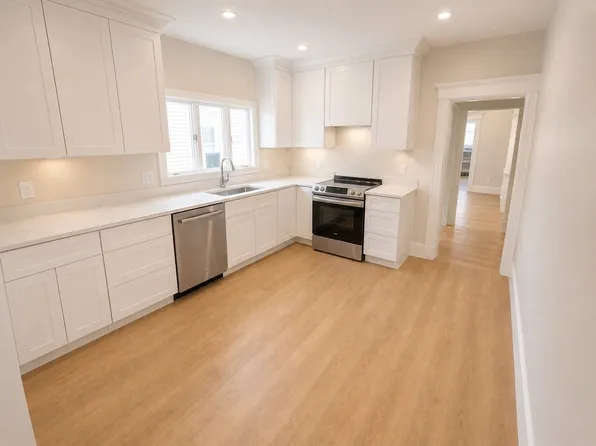 9 Bradford Ave, Medford, MA