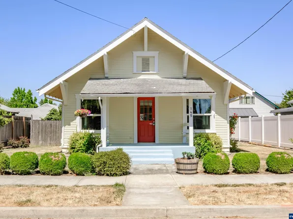 145 Kesling St, Harrisburg, OR 97446