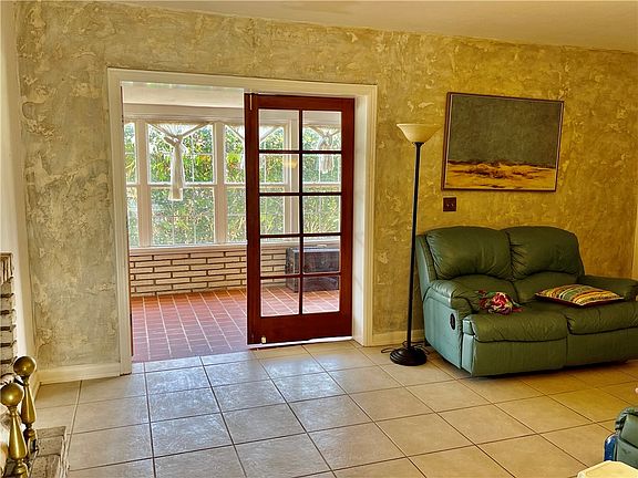 4th image of 2505 Vero Beach Ave