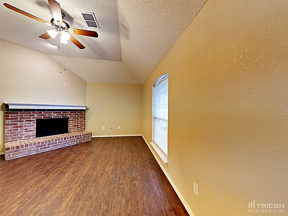 5th image of 1012 Kory Dr