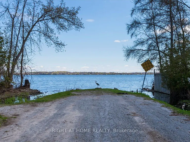 241 Rockaway Beach Pl — Photo 38