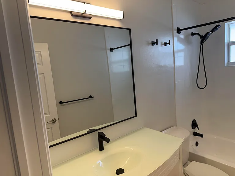 2051 NE 56th St #2 — Photo 13