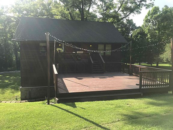 Shop and studio with deck
