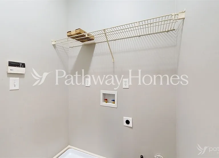 8401 Somerton Cir — Photo 17