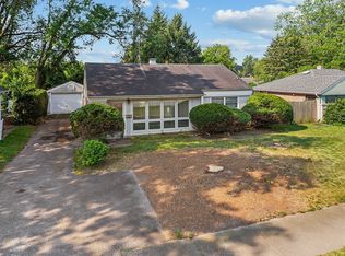 133 Sauk Trl, Park Forest, IL