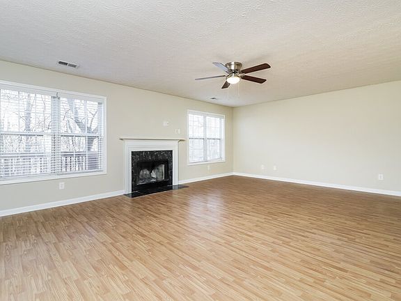 5th image of 300 Kentshire Pl