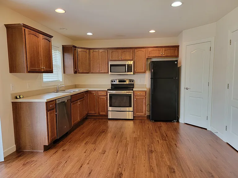 5231 Summerfield Dr — Photo 10