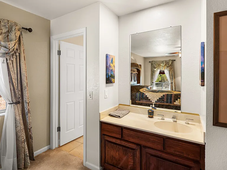 50 Pine Ct — Photo 17