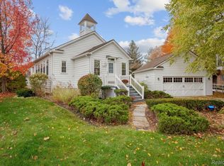 41415 Copper Creek Dr #17, Canton, MI 48187