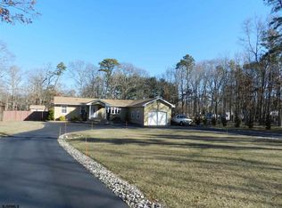 613 Douglas Ave, Absecon, NJ 08201
