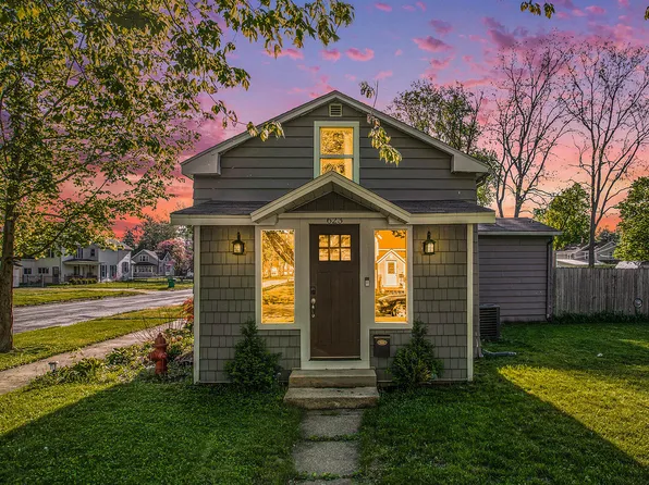 623 Walnut St, Three Rivers, MI 49093