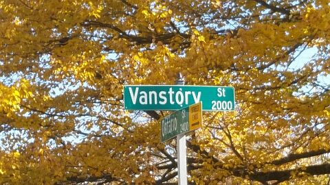 5th image of 1934 Vanstory St