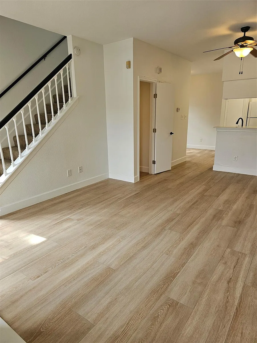 Building Photo - 2626 Holly Hall St #1206