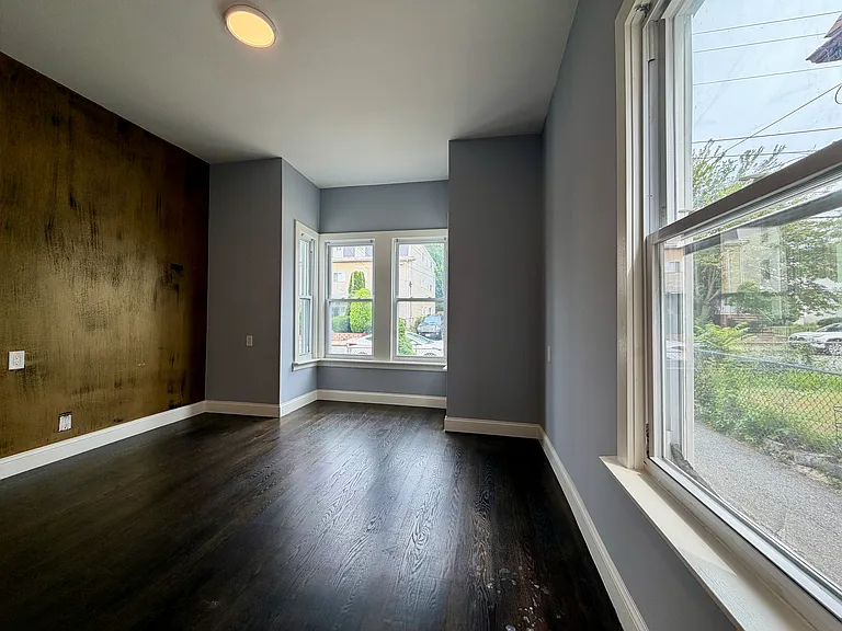 44 Everett St #1 — Photo 12