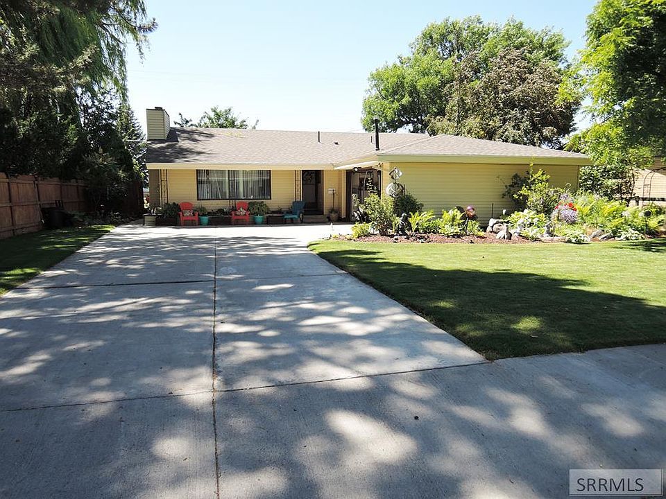 1st image of 1558 Terry Dr