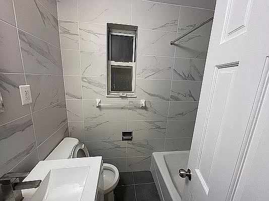5th image of 227-15 67th Ave #Bb
