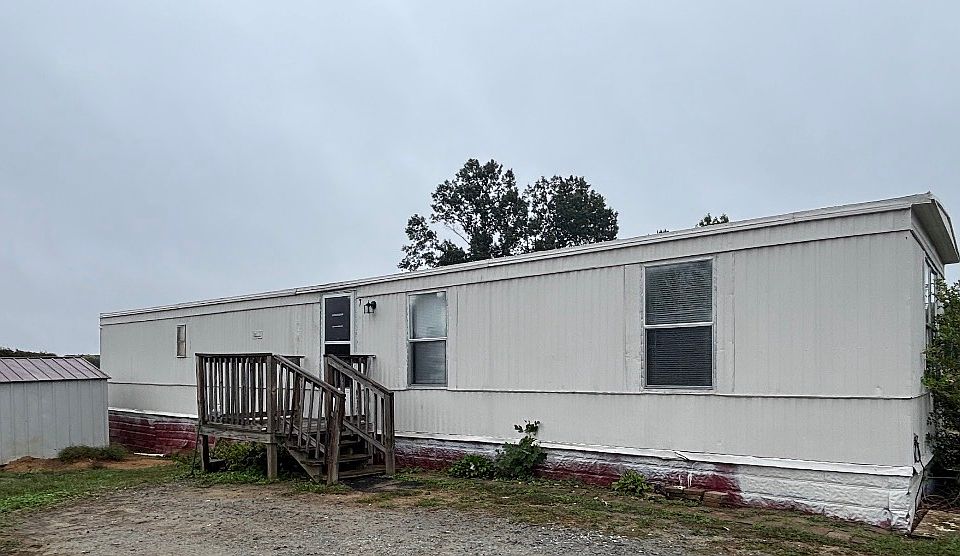 1st image of 140 Green Plains Rd