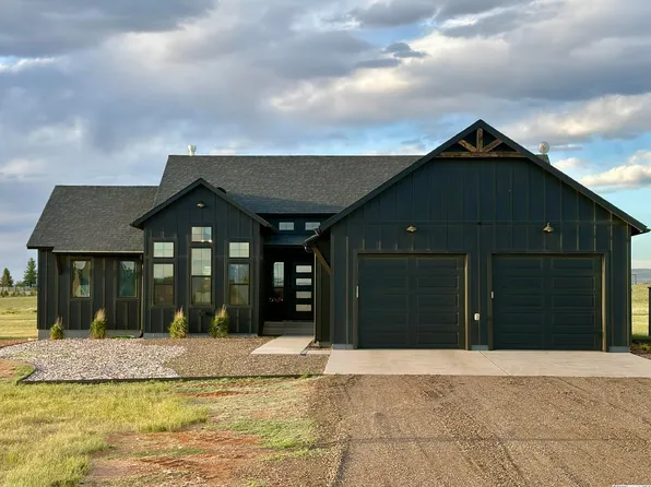 715 Sally Port Rd, Laramie, WY 82070