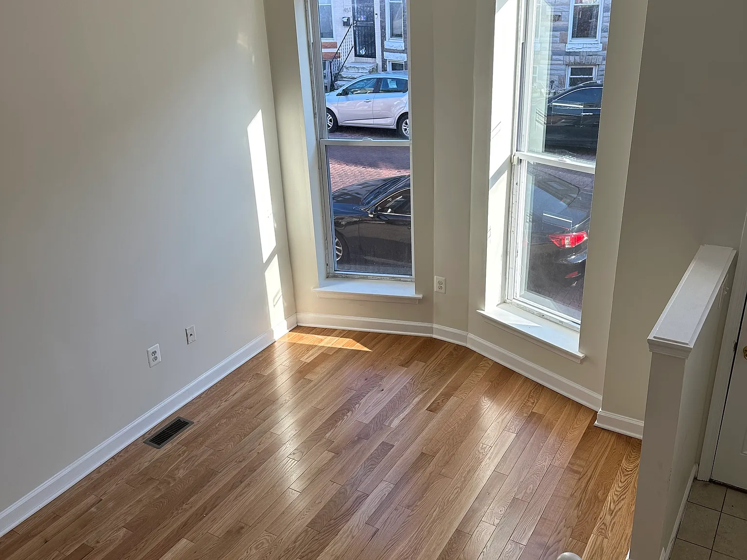 3 bed, 1.5 bath, 1344 sqft, $2,150 — Photo 1