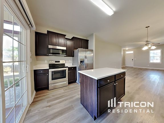 5th image of 168 Jade St